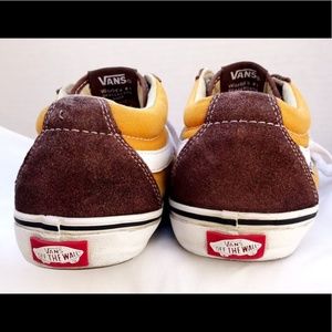 vans a 10 euro vans a 10 euro